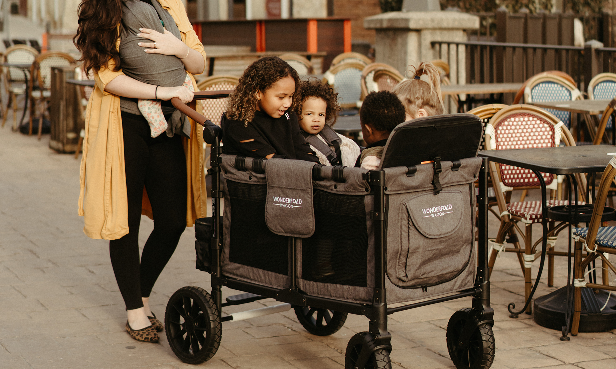 WonderFold W2 and W4 stroller wagons compared for Australian families
